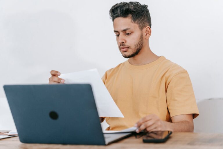 Contrato digital para freelancers: como se proteger juridicamente